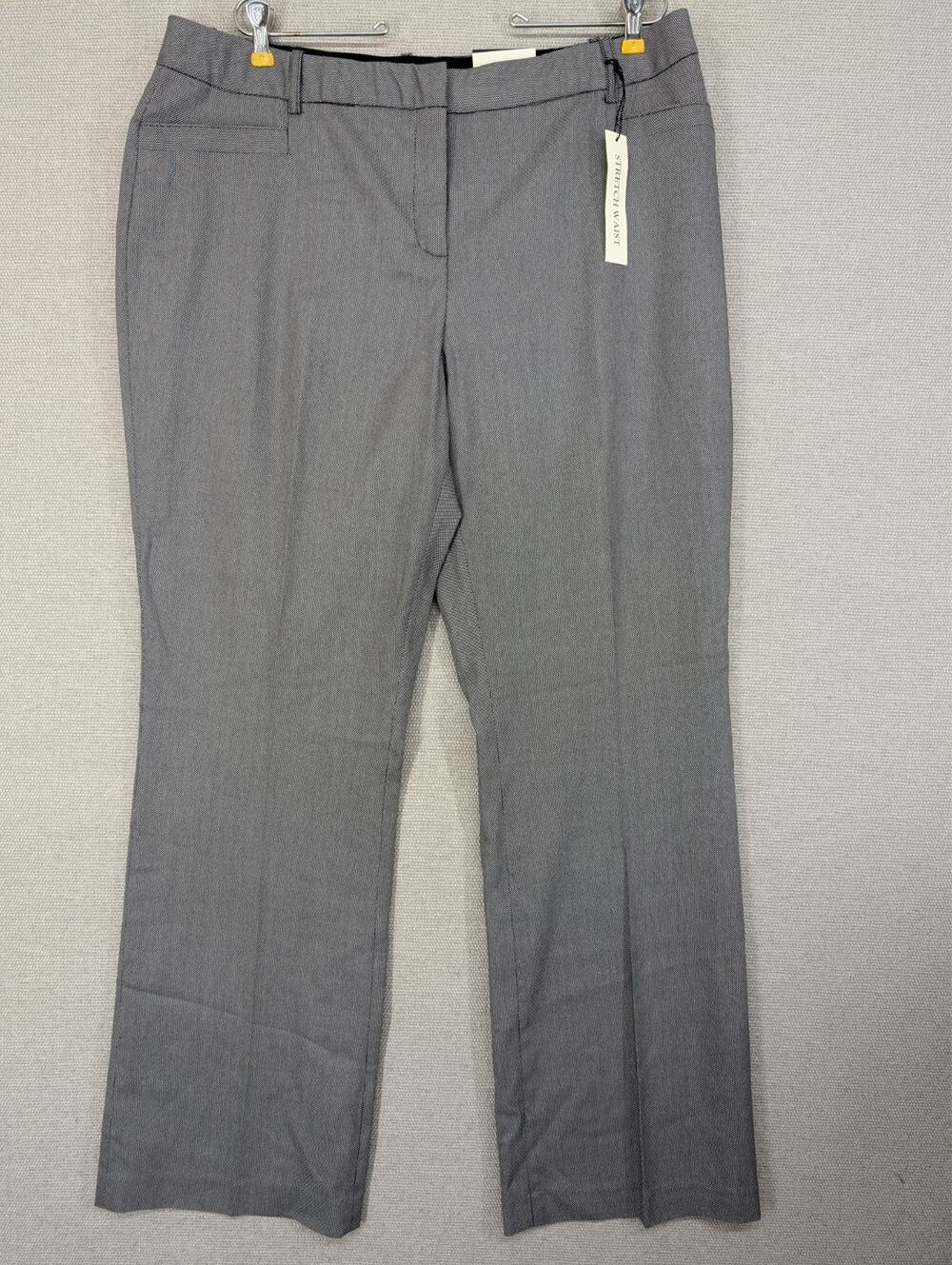 Cato Woman Classic Pants Size 18W Boot Cut NWT -0226E171